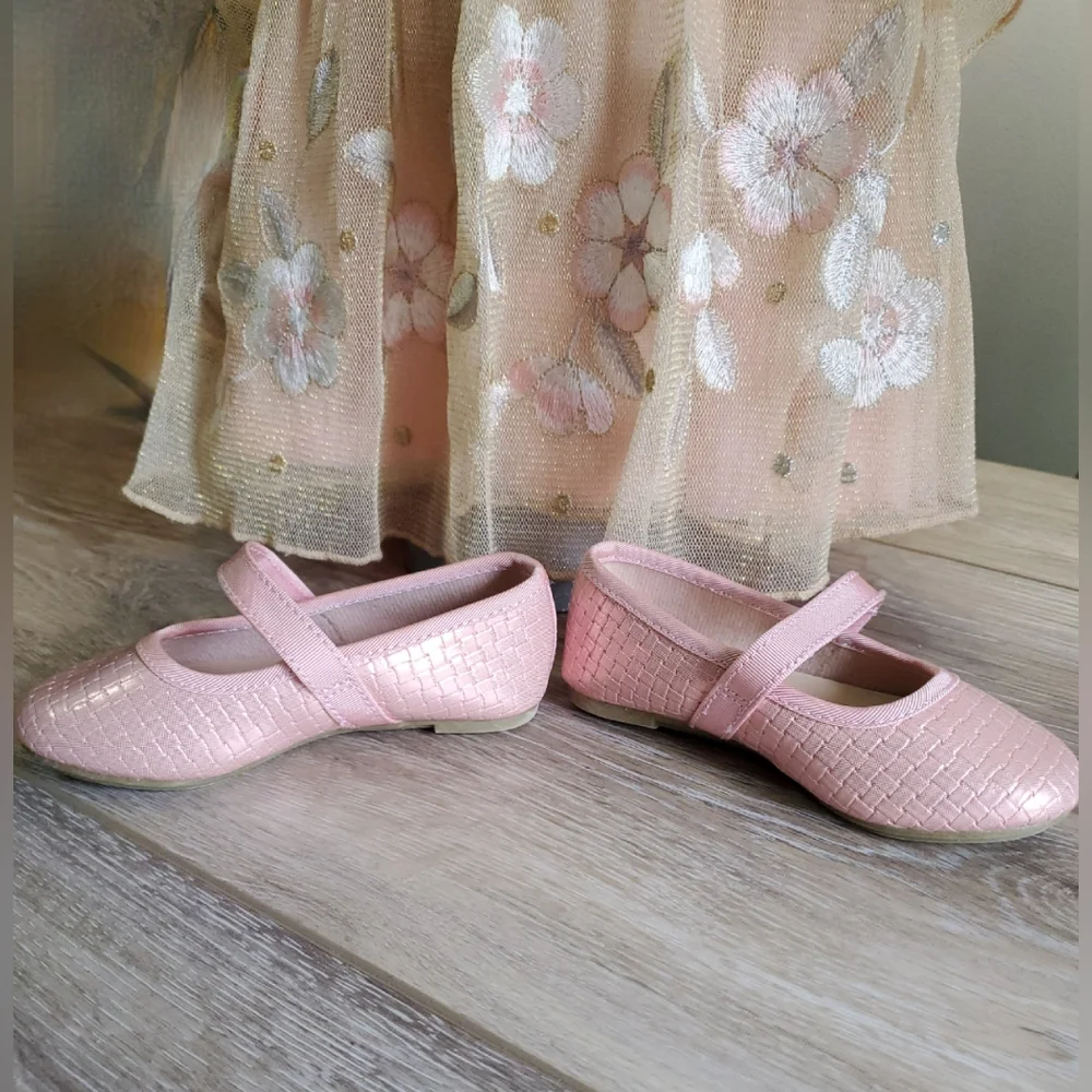 Baby's Smart fit light rose faux leather dress shoe Size 5 1/2